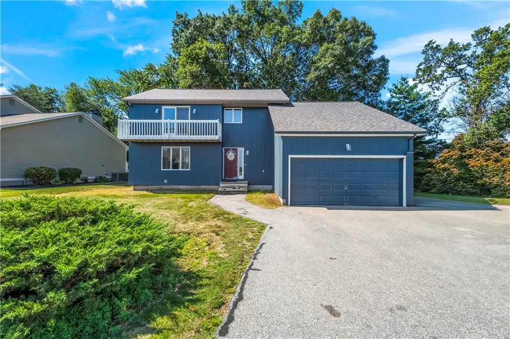 7 West Lakeview Drive North Providence RI 02904