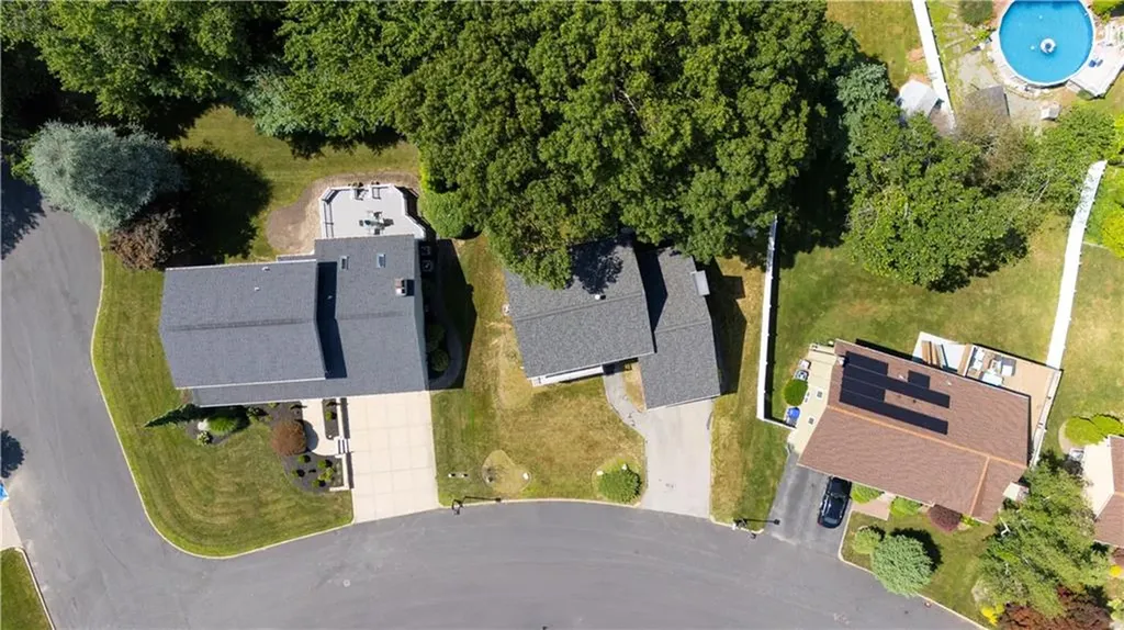 7 West Lakeview Drive North Providence RI 02904