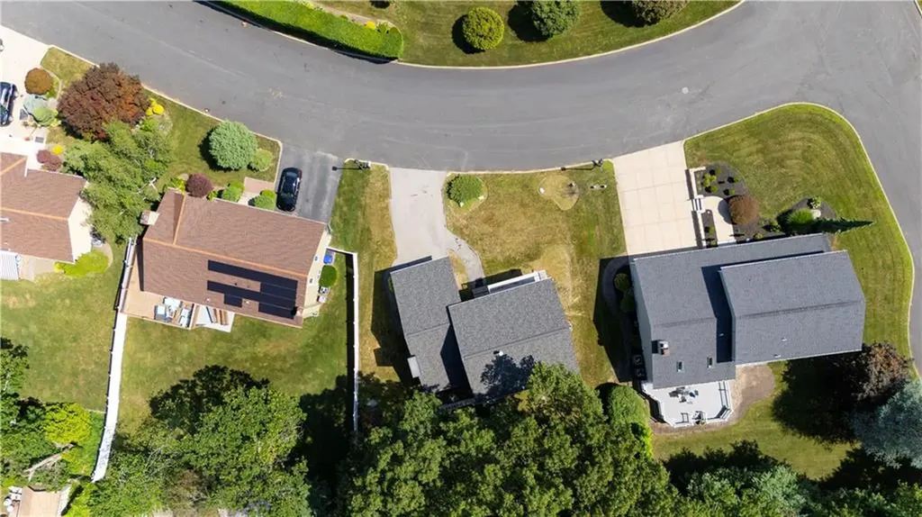 7 West Lakeview Drive North Providence RI 02904