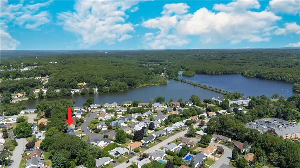 7 West Lakeview Drive North Providence RI 02904
