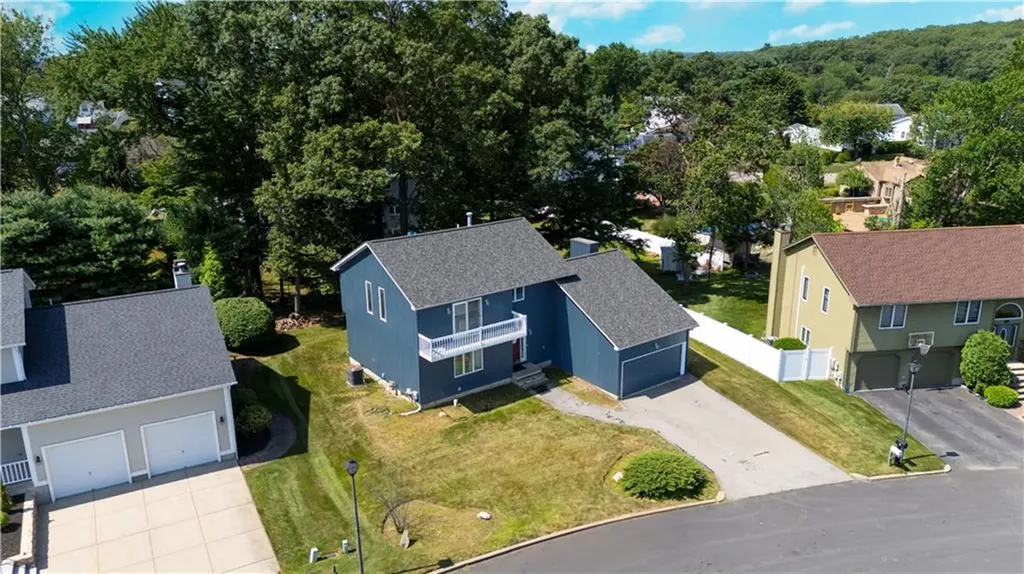 7 West Lakeview Drive North Providence RI 02904