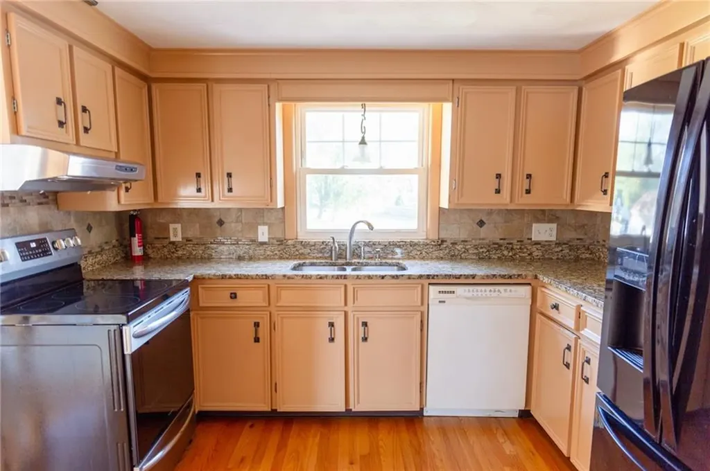 9 Cannon Street Cranston RI 02920