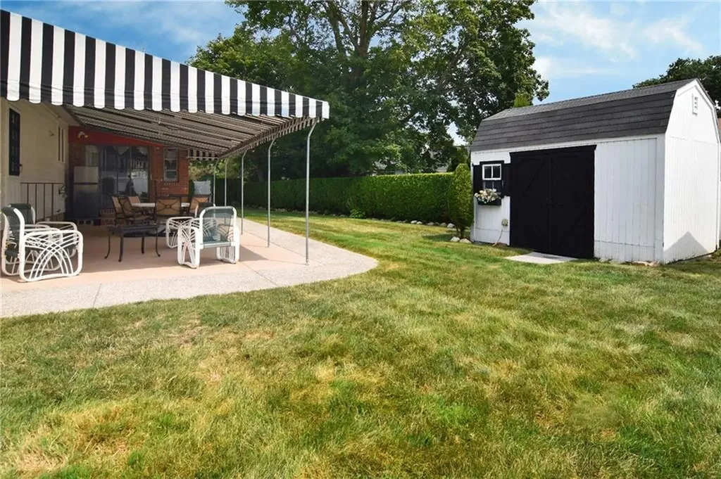 2 Capri Drive Johnston RI 02919