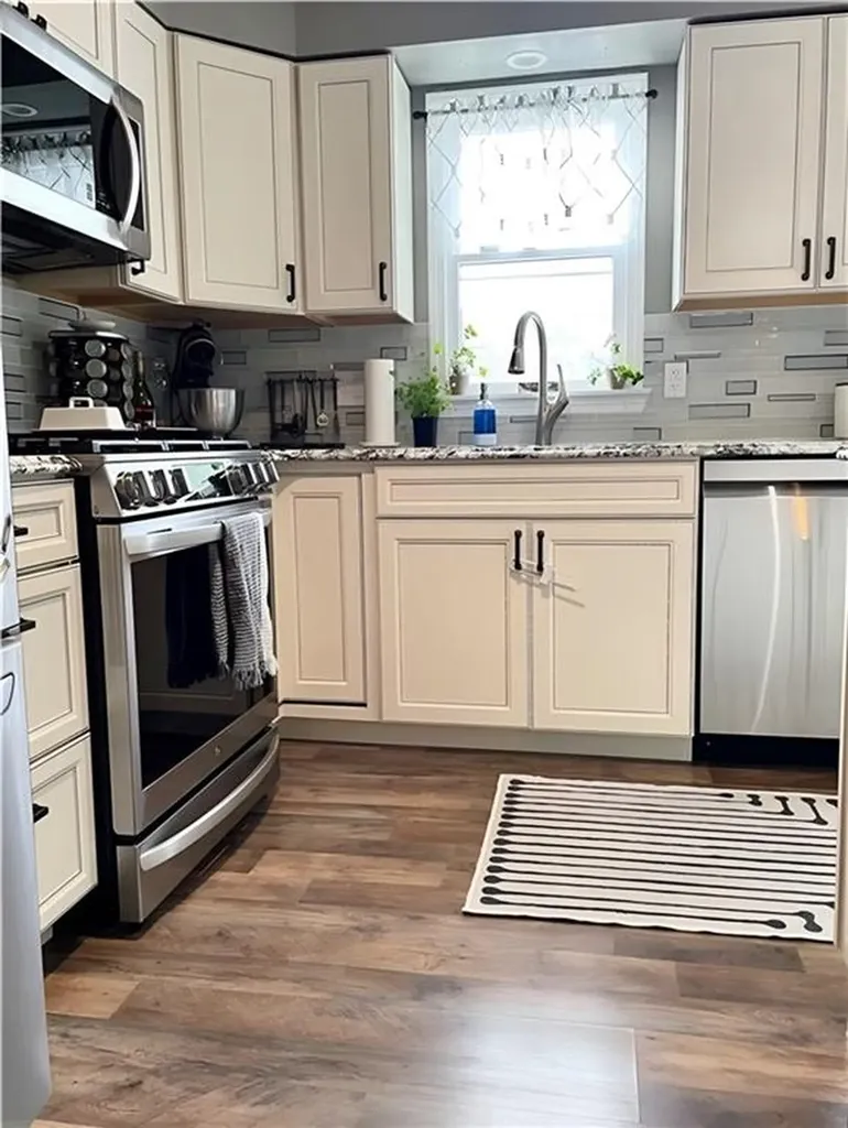 8 Orchard Street West Warwick RI 02893