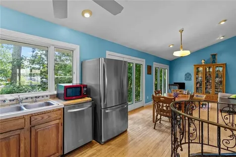 72 Highland Avenue Barrington RI 02806