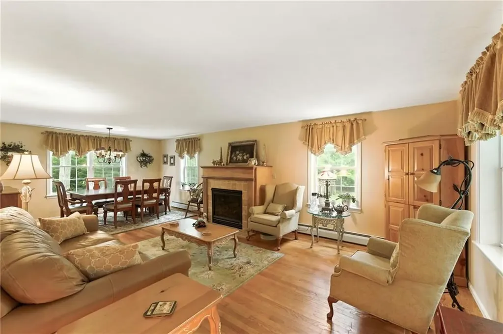 154 Black Pond Road Charlestown RI 02813