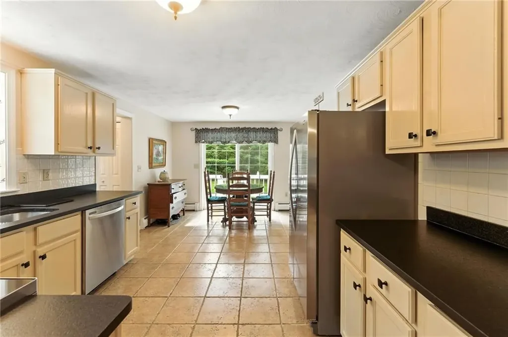 154 Black Pond Road Charlestown RI 02813