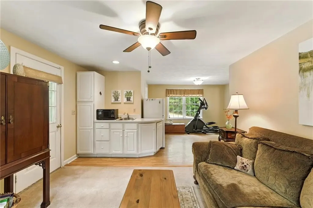 154 Black Pond Road Charlestown RI 02813
