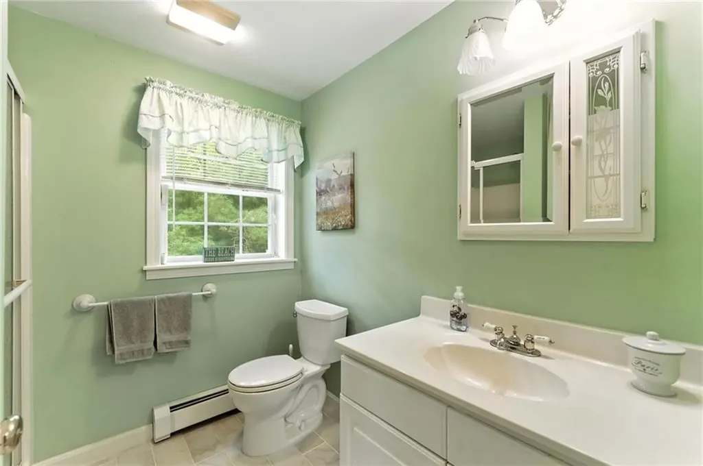 154 Black Pond Road Charlestown RI 02813