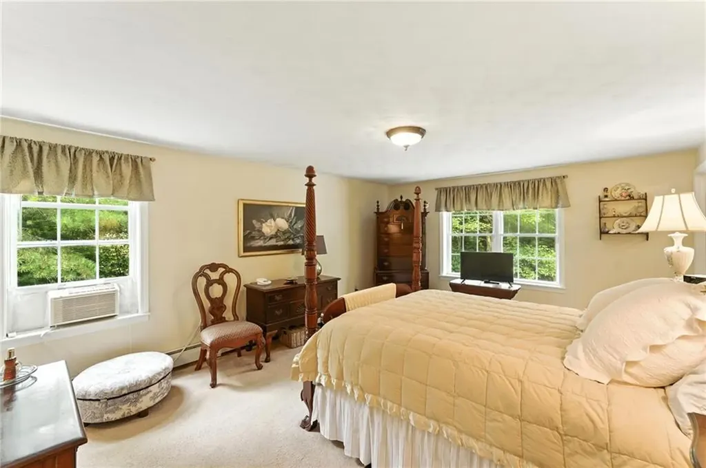 154 Black Pond Road Charlestown RI 02813