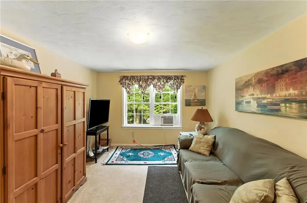 154 Black Pond Road Charlestown RI 02813