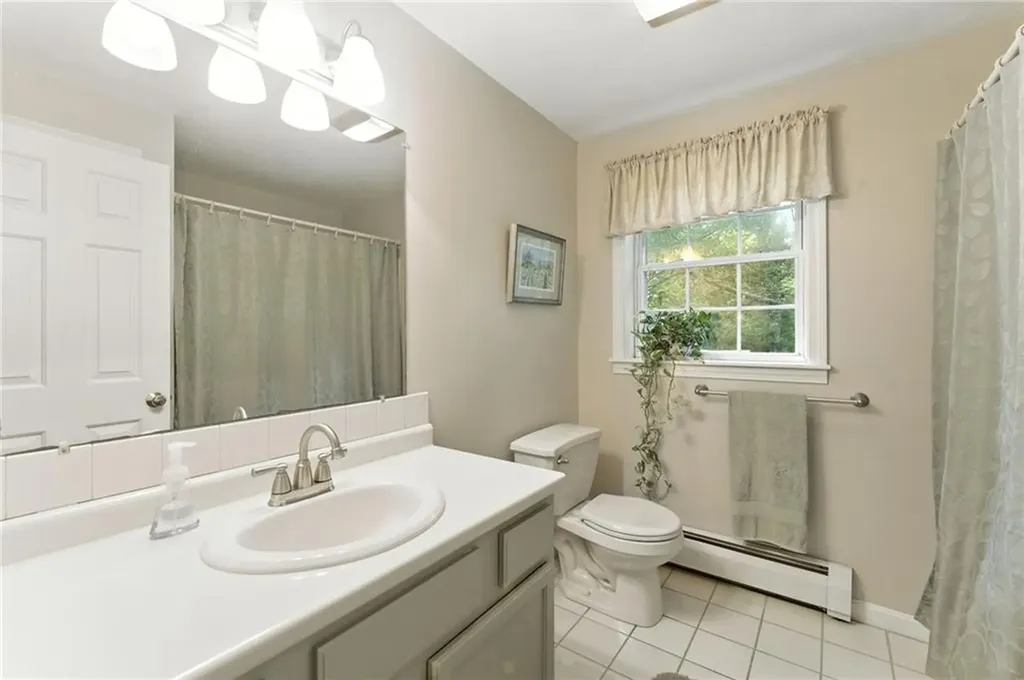 154 Black Pond Road Charlestown RI 02813