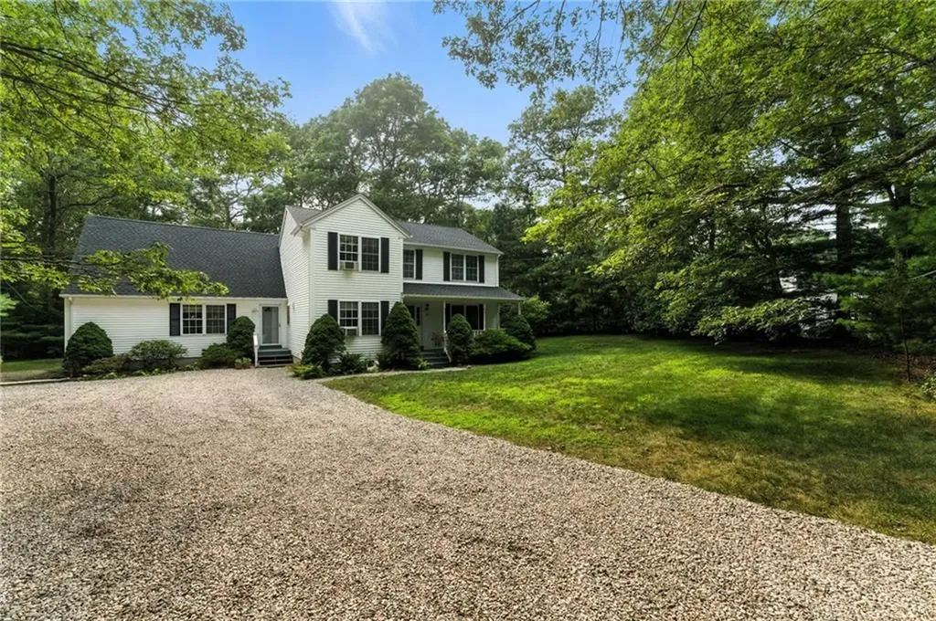 154 Black Pond Road Charlestown RI 02813