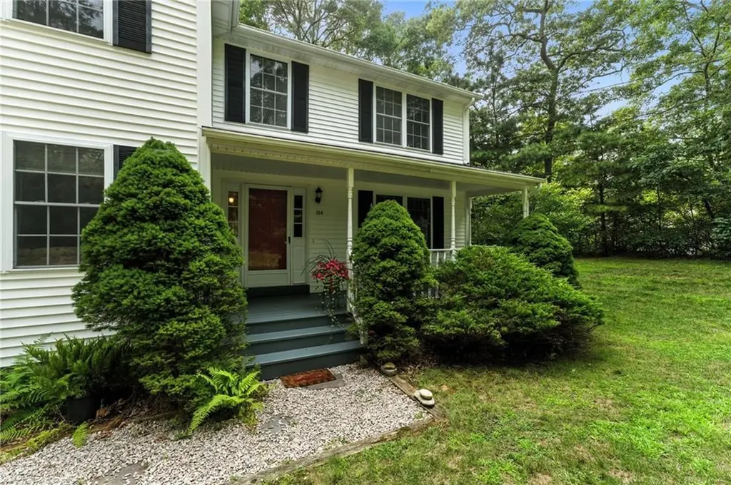 154 Black Pond Road Charlestown RI 02813