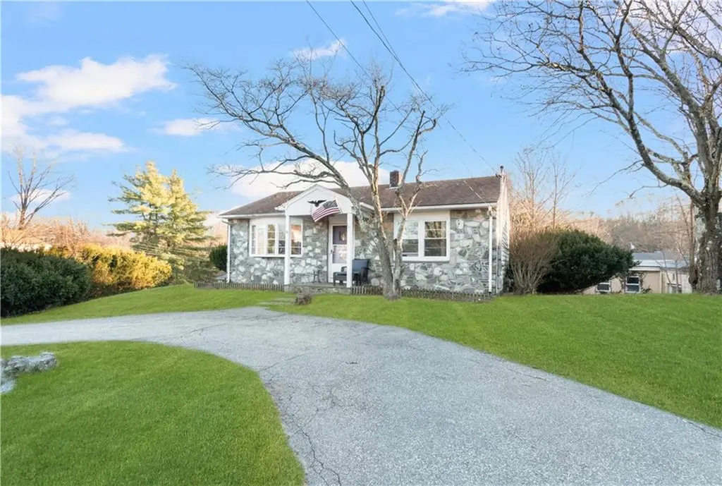 181 Cowesett Avenue West Warwick RI 02893
