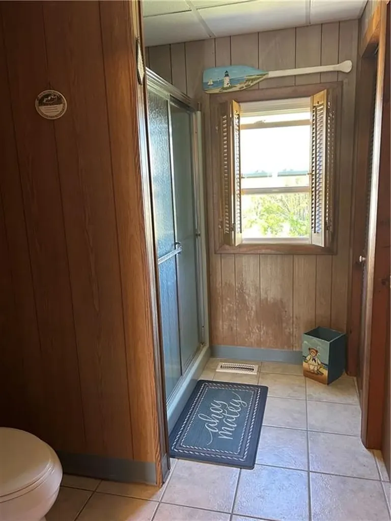 4 Arbeth Road Narragansett RI 02879