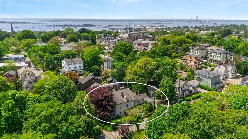 24 Old Beach Road Newport RI 02840