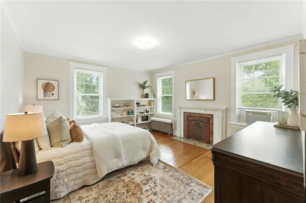 48 Grotto Avenue Providence RI 02906