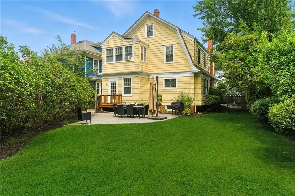 48 Grotto Avenue Providence RI 02906