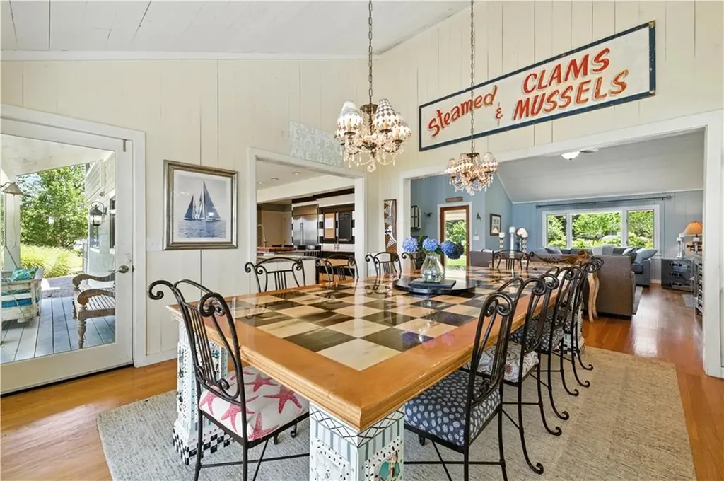 60 Avondale Road Westerly RI 02891