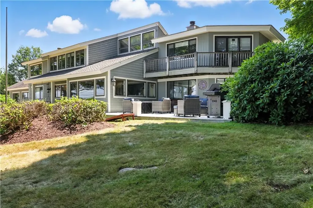 60 Avondale Road Westerly RI 02891
