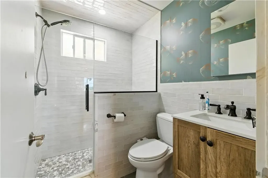60 Avondale Road Westerly RI 02891