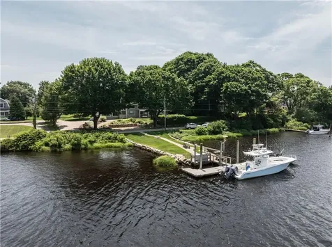 60 Avondale Road Westerly RI 02891