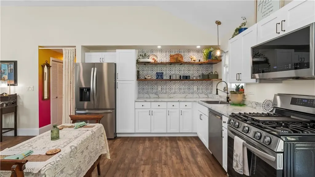 239 Richmond Drive Warwick RI 02888
