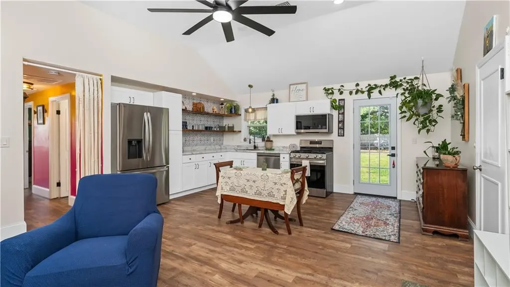 239 Richmond Drive Warwick RI 02888