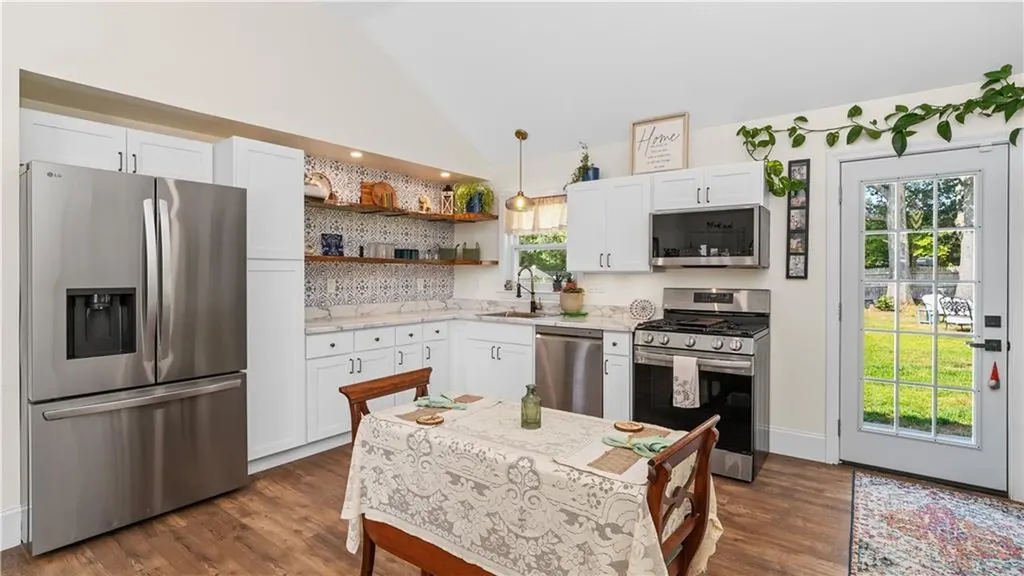 239 Richmond Drive Warwick RI 02888