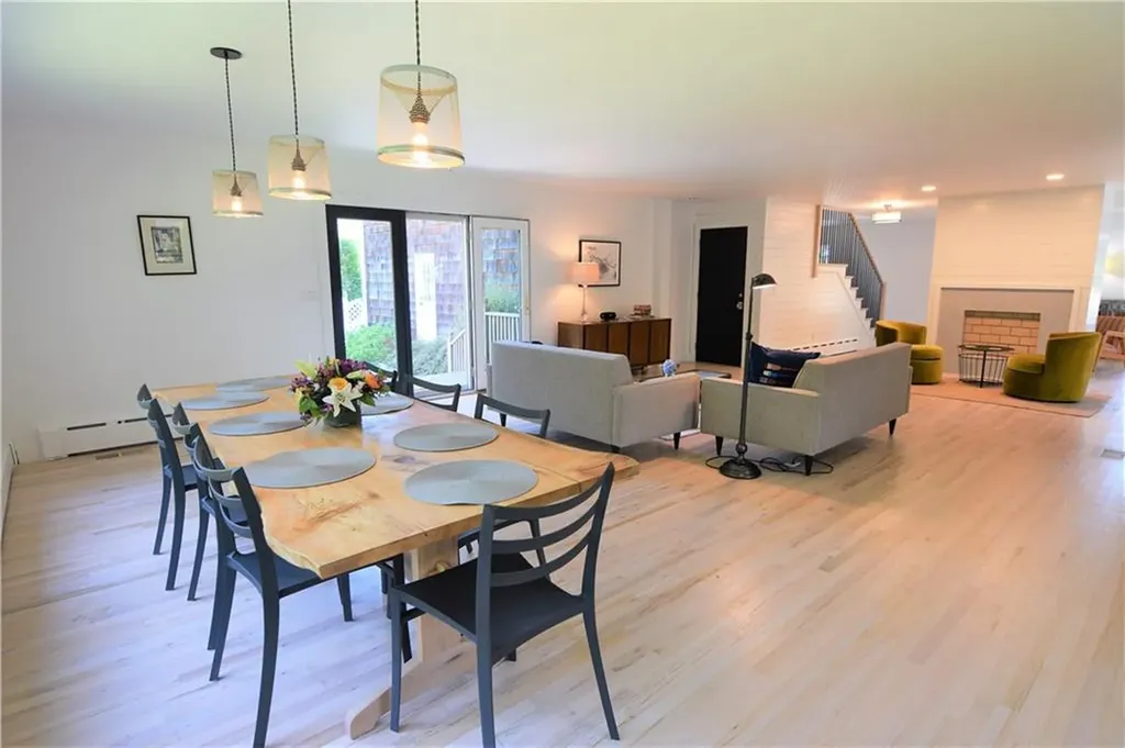 197 Coggeshall Avenue Newport RI 02840