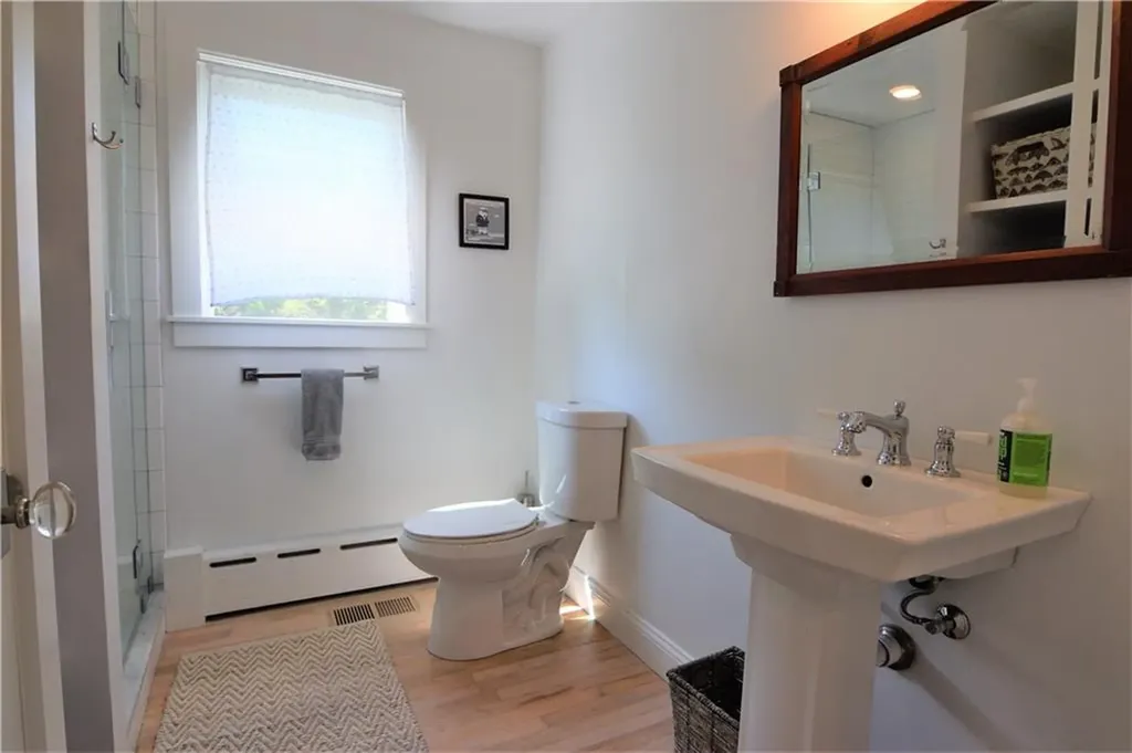 197 Coggeshall Avenue Newport RI 02840