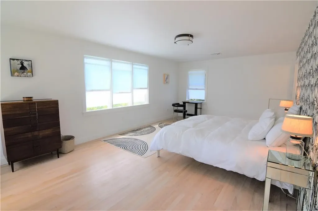197 Coggeshall Avenue Newport RI 02840