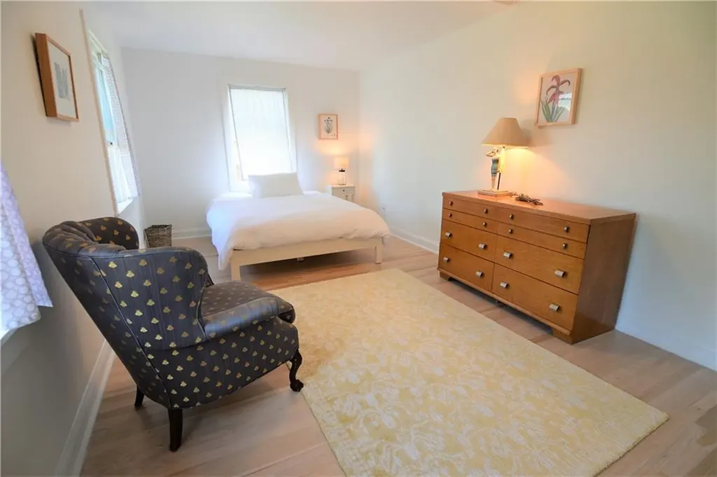 197 Coggeshall Avenue Newport RI 02840