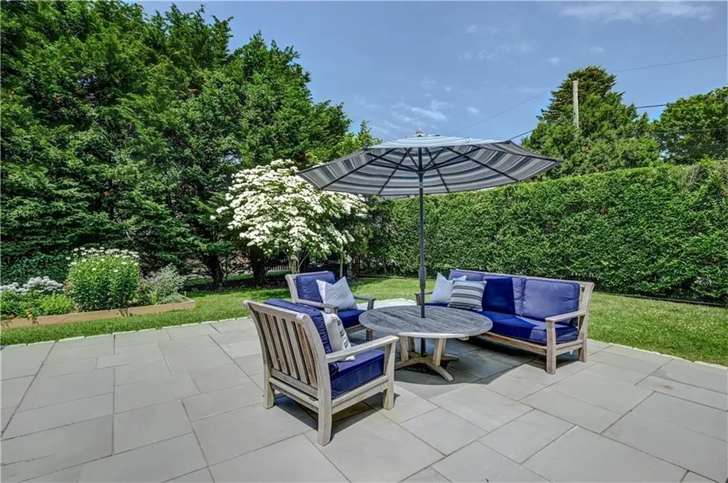 197 Coggeshall Avenue Newport RI 02840
