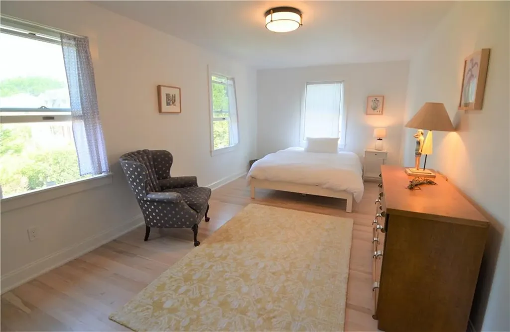 197 Coggeshall Avenue Newport RI 02840