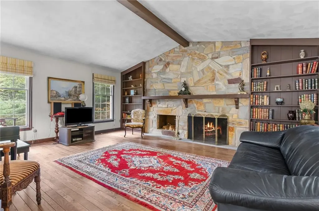 300 Country View Drive Warwick RI 02886
