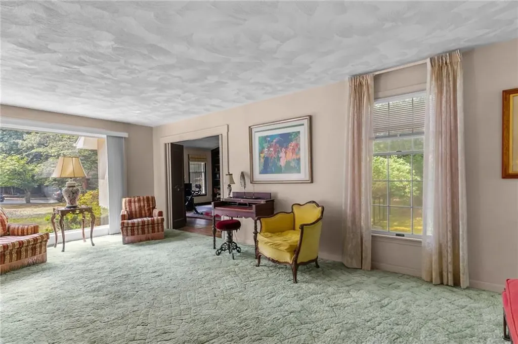 300 Country View Drive Warwick RI 02886