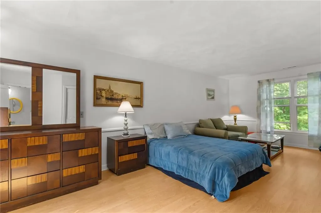 300 Country View Drive Warwick RI 02886