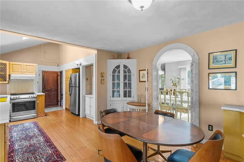 300 Country View Drive Warwick RI 02886
