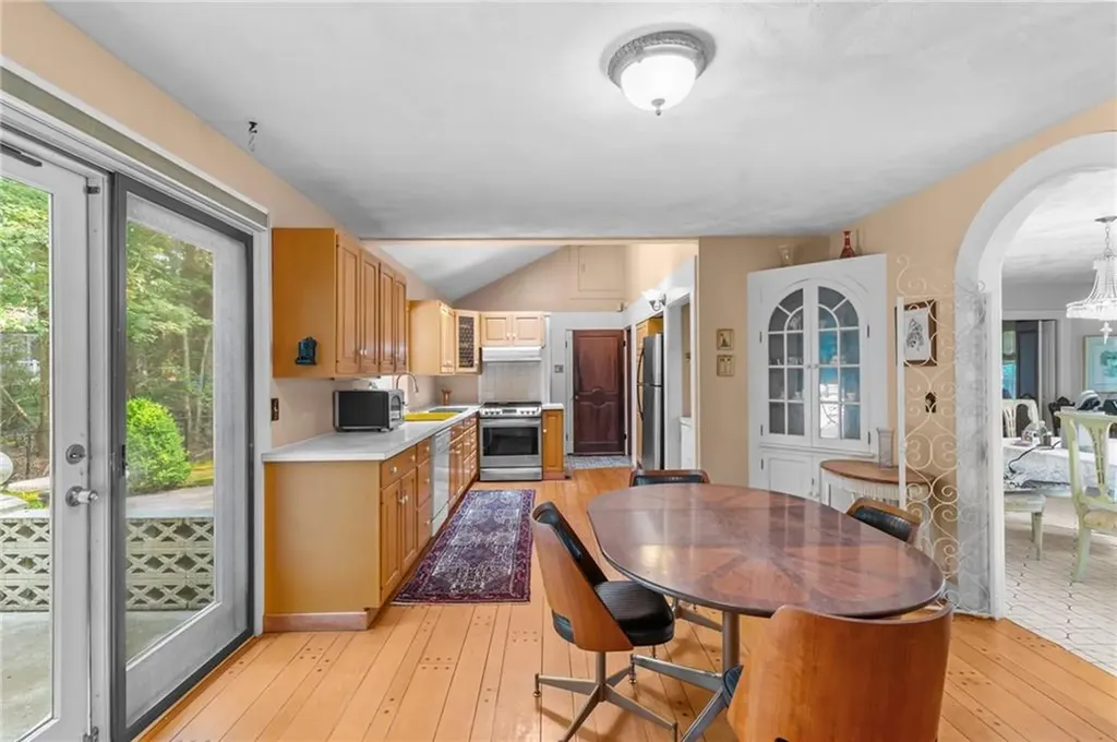 300 Country View Drive Warwick RI 02886