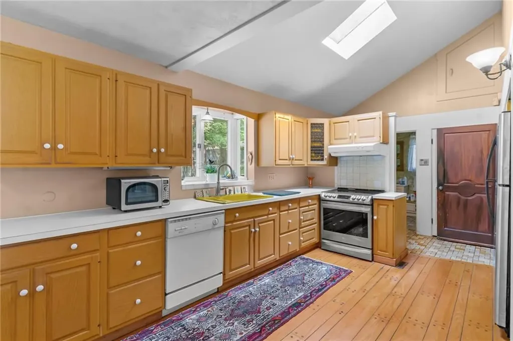 300 Country View Drive Warwick RI 02886