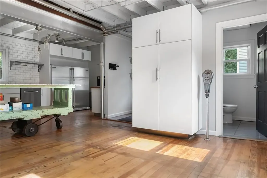 82 Willow Street Providence RI 02909