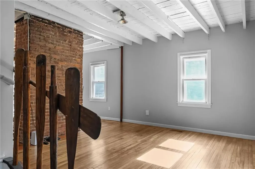 82 Willow Street Providence RI 02909