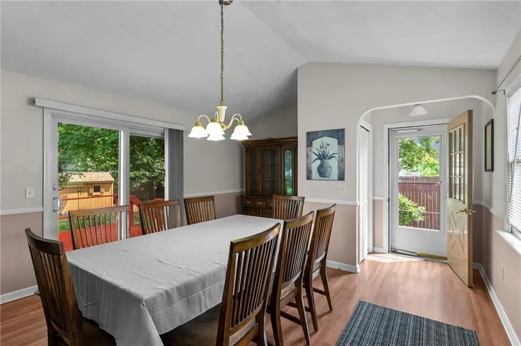 255 Strawberry Field Road Warwick RI 02886