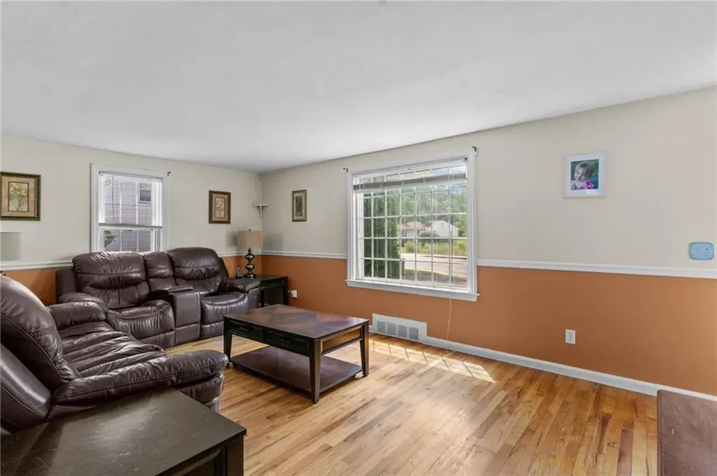 255 Strawberry Field Road Warwick RI 02886