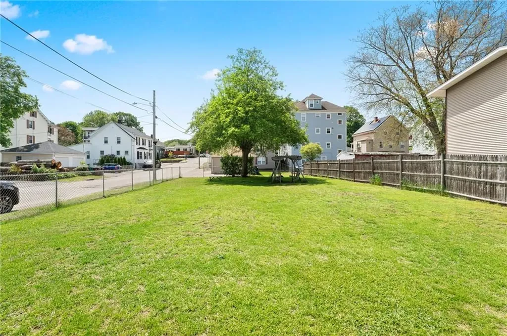 149 6th Avenue Woonsocket RI 02895