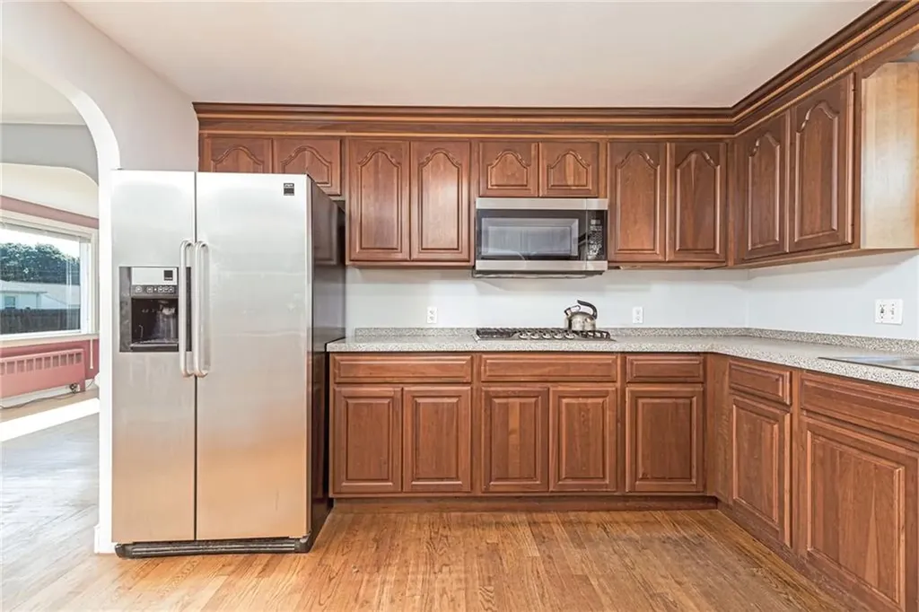 8 Somerset Road Cranston RI 02910