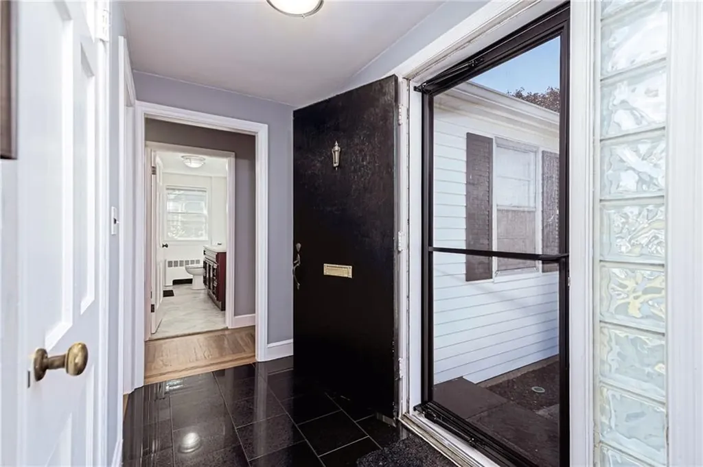 8 Somerset Road Cranston RI 02910