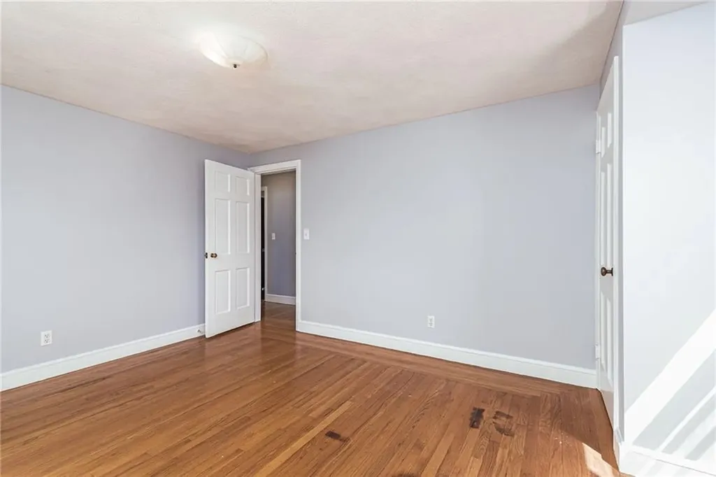 8 Somerset Road Cranston RI 02910